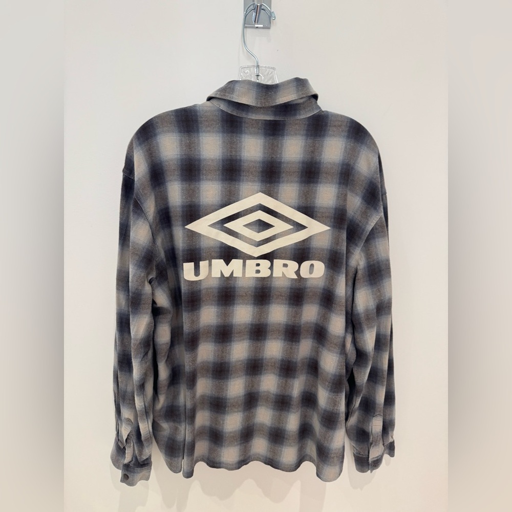 Umbro Plaid Button-Down Shirt in Gray